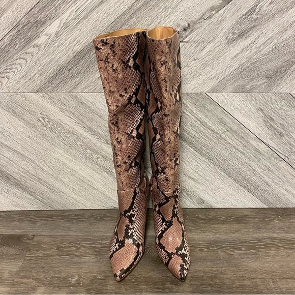 Steve Madden | Kinga knee high heel boot in pink snake Size 6 - Picture 3 of 12